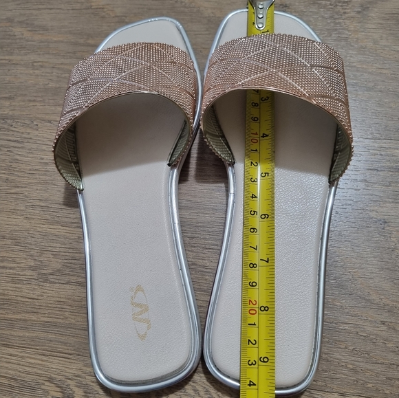 [BUNDLE!] Three Sandals, One Price  Women's Casual Blue, Black and Pink Size 7 - Picture 13 of 16